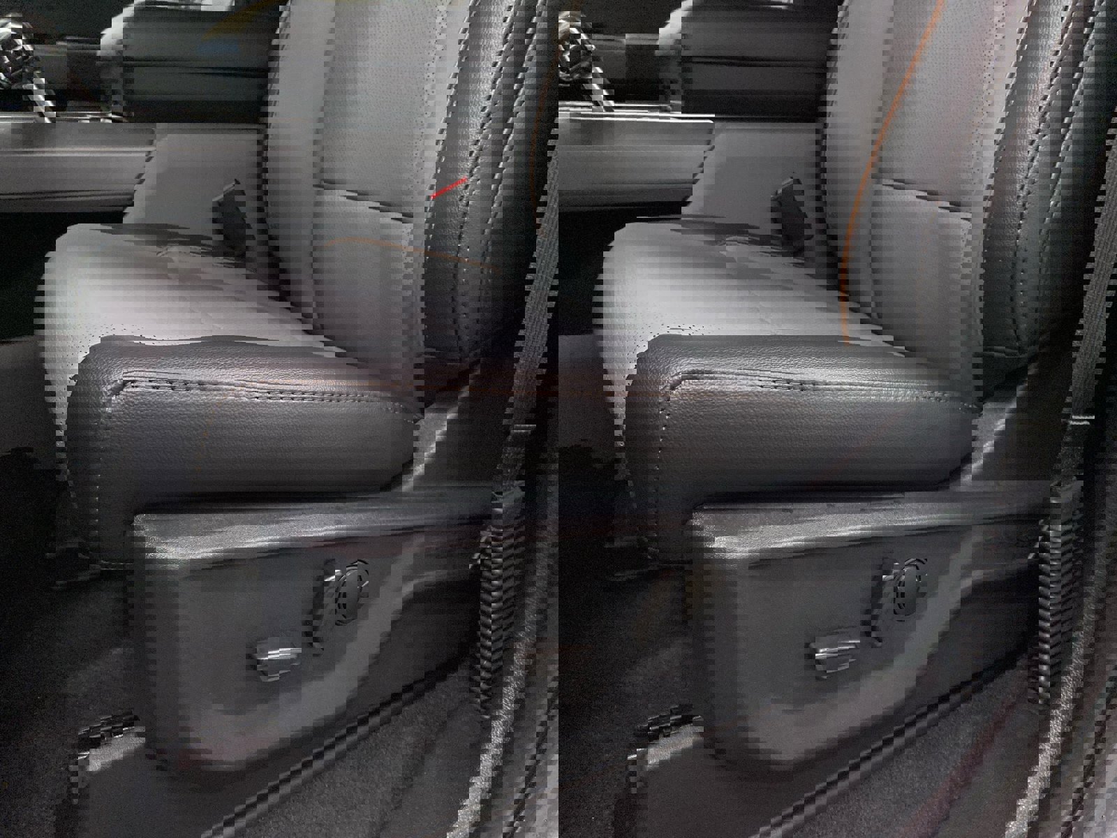 New 2026 Ford F150 Lariat w/ Equipment Group 501A Mid image 45