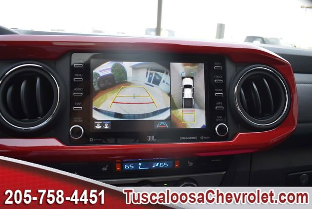 Used 2022 Toyota Tacoma Limited image 36