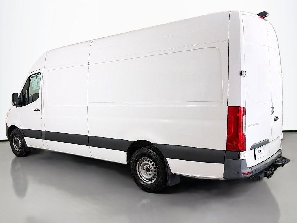 Used 2022 Mercedes-Benz Sprinter 2500 image 6