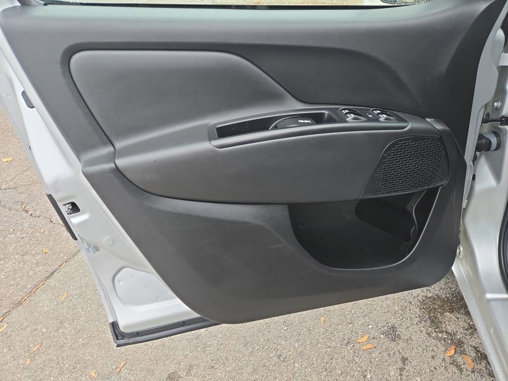 Used 2020 RAM ProMaster City SLT w/ Popular Equipment Group image 12