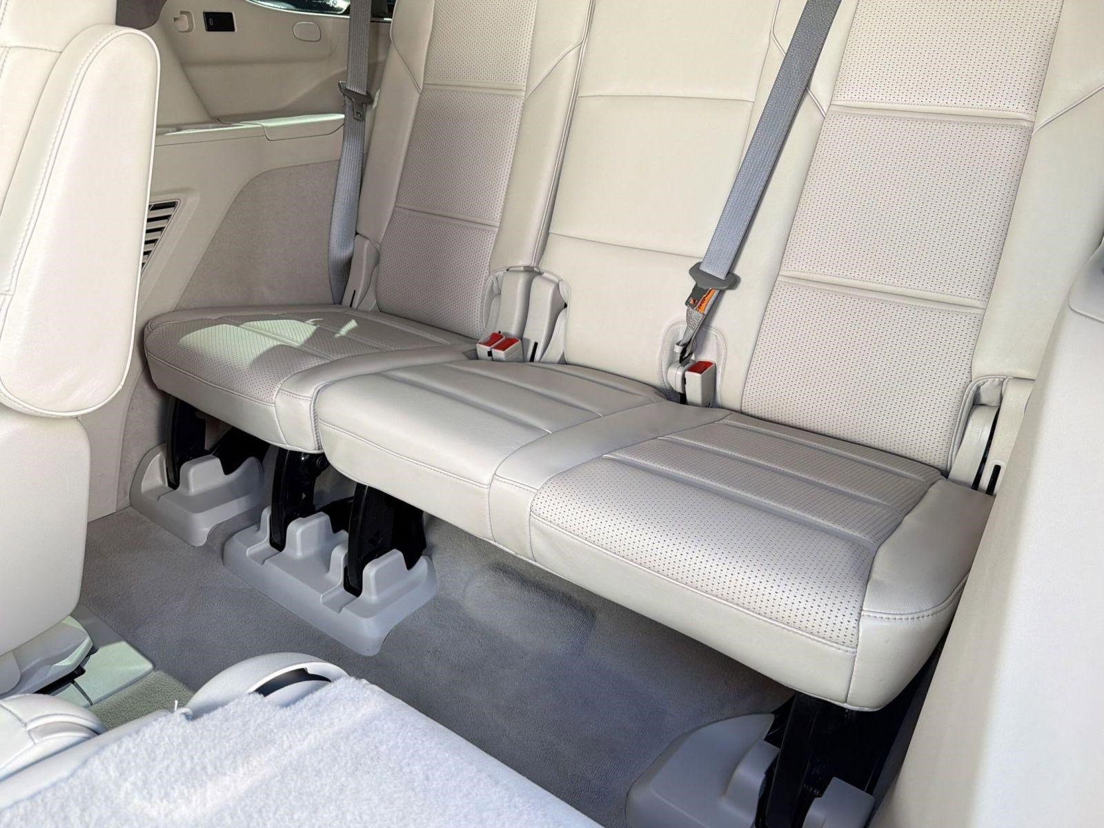 Certified 2024 Cadillac Escalade Premium Luxury Platinum w/ Heavy-Duty Trailer Package AWD/4WD image 25