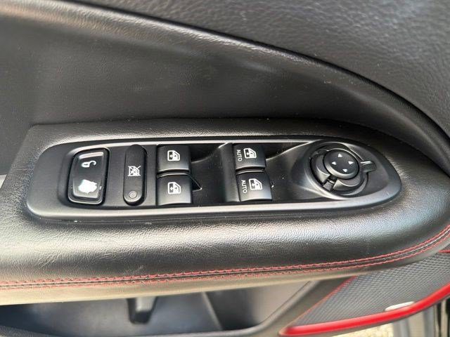 Used 2018 Jeep Compass Trailhawk w/ Leather Interior Group AWD/4WD image 12