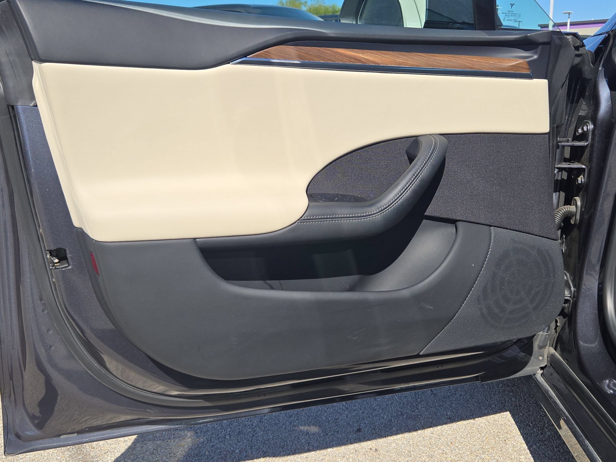 Used 2022 Tesla Model S AWD/4WD image 11