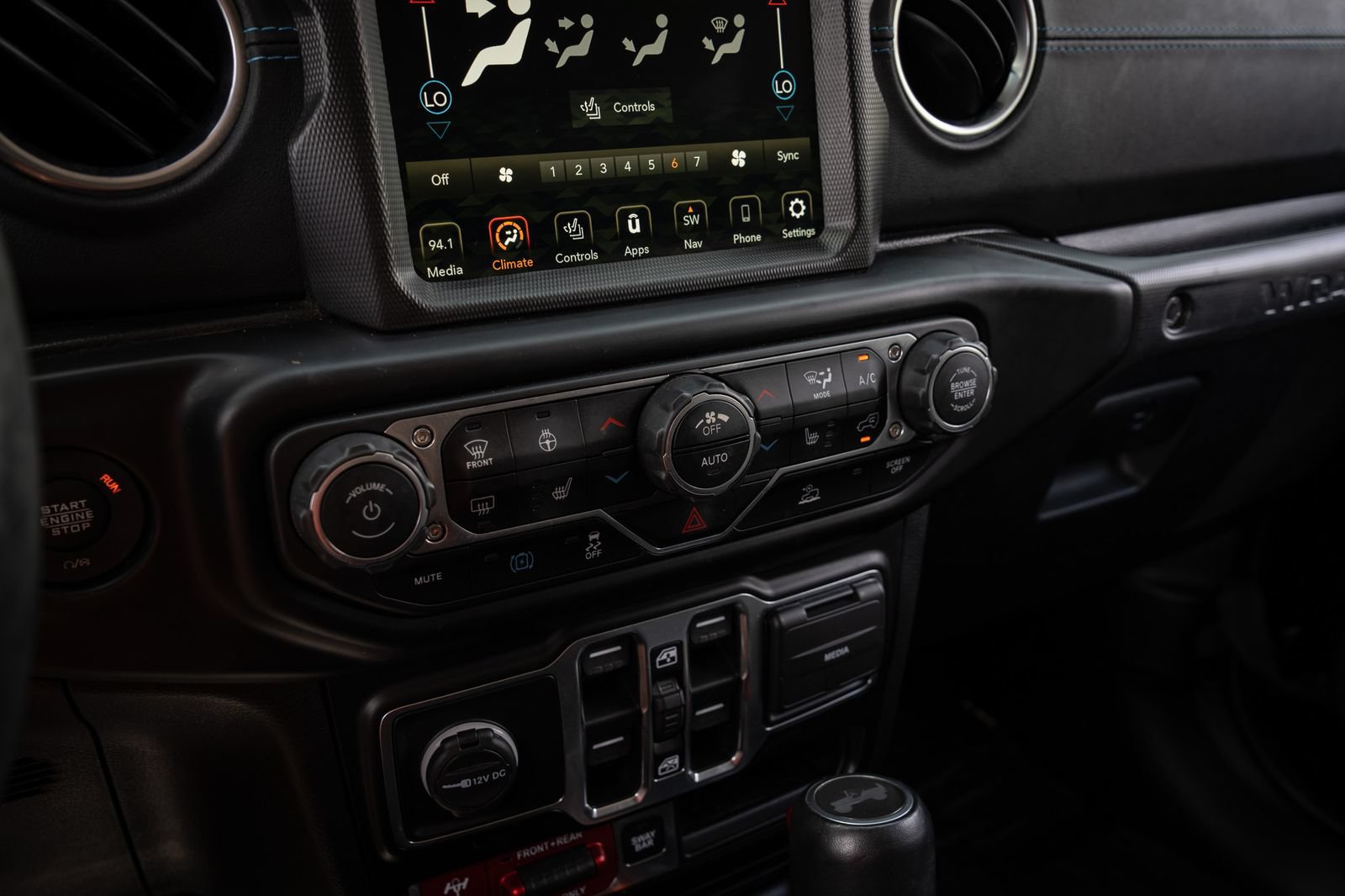 Used 2021 Jeep Wrangler Unlimited Rubicon 4xe w/ Cold Weather Group AWD/4WD image 25