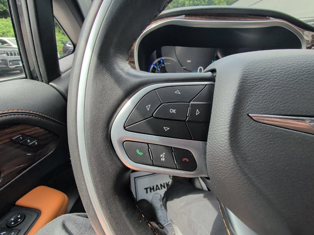 Used 2021 Chrysler Pacifica Pinnacle FWD image 20