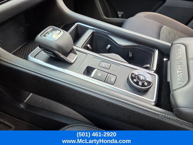 Used 2025 Nissan Pathfinder SV AWD/4WD image 27