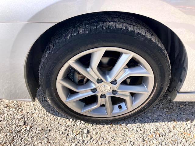 Used 2013 Nissan Sentra SR w/ Driver Pkg image 9