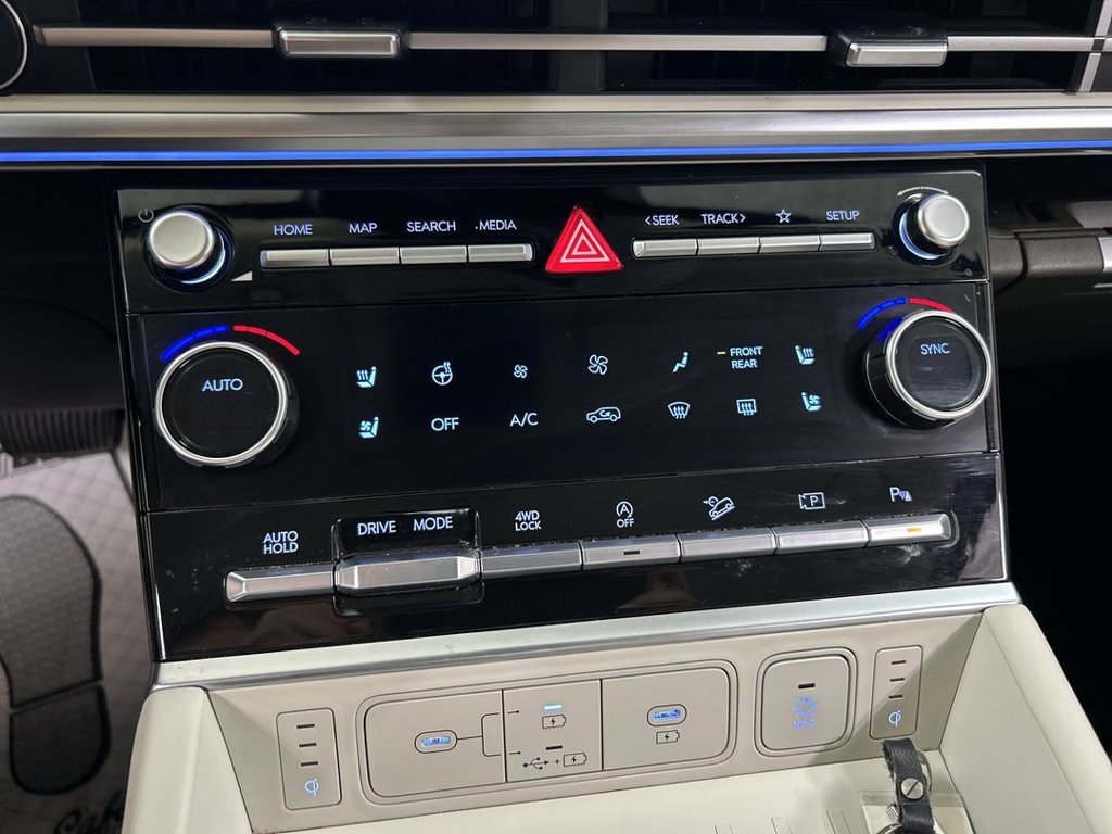Used 2024 Hyundai Santa Fe Calligraphy AWD/4WD image 17