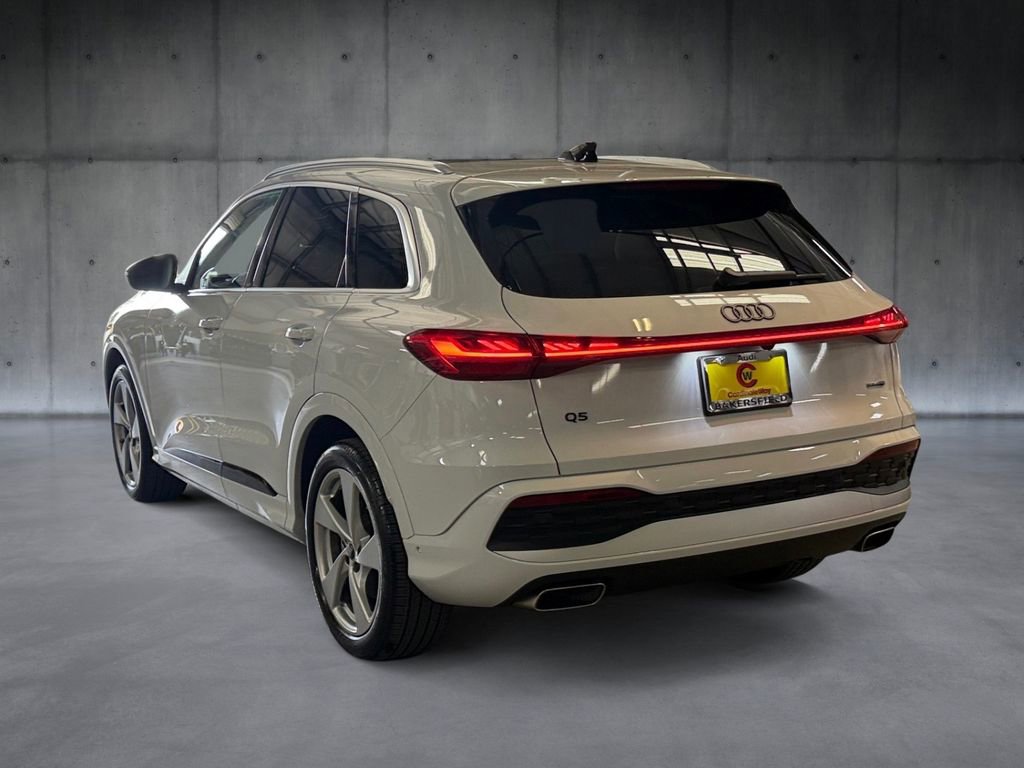 Certified 2025 Audi Q5 Premium Plus w/ Premium Plus image 3