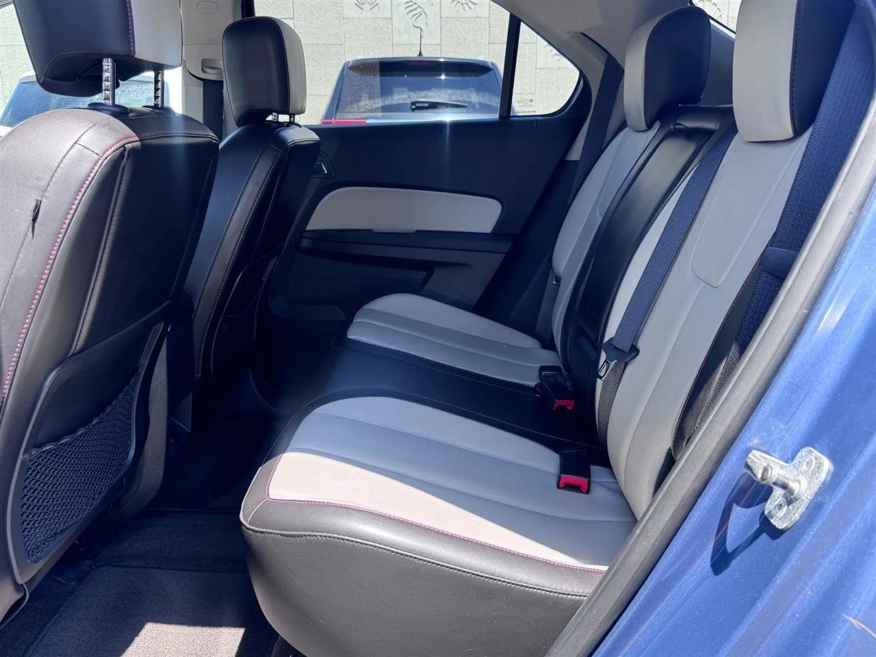 Used 2011 Chevrolet Equinox LTZ FWD image 27