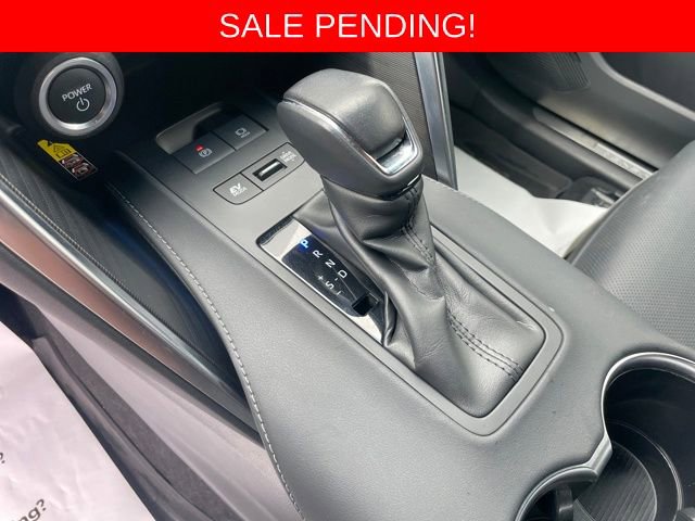 Used 2023 Toyota Venza Limited image 22