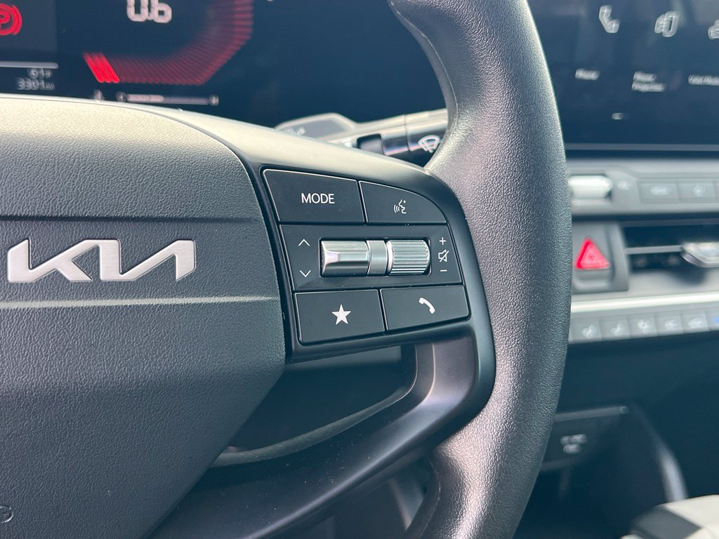Certified 2025 Kia K4 FWD image 21