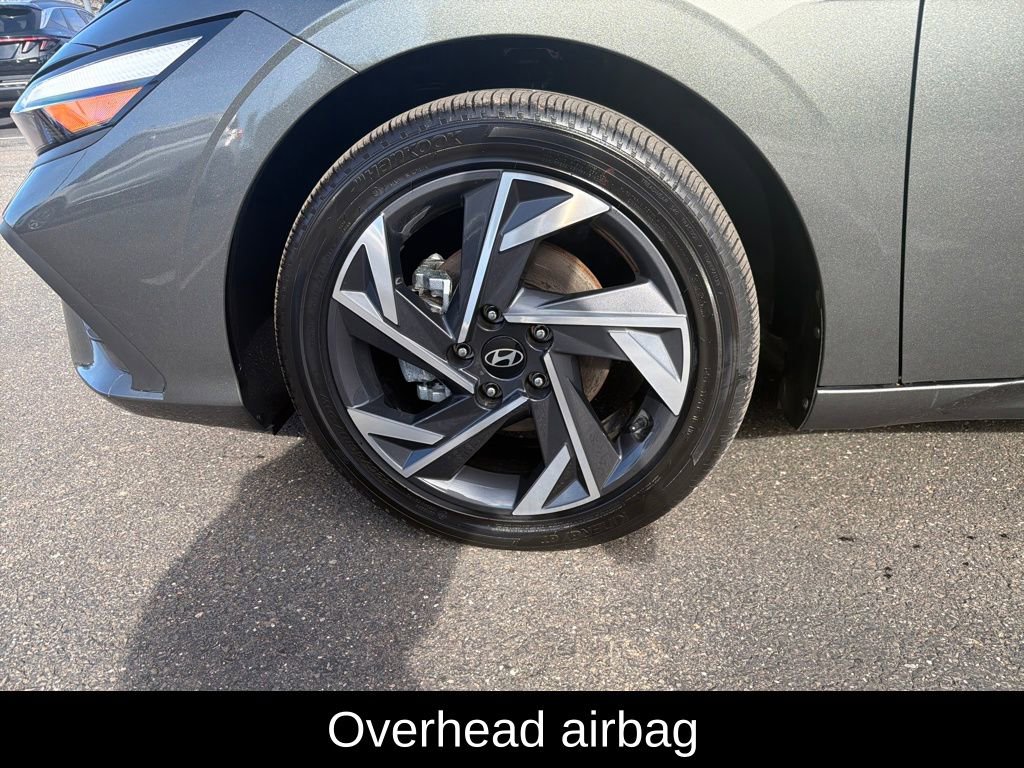 Certified 2025 Hyundai Elantra SEL image 9