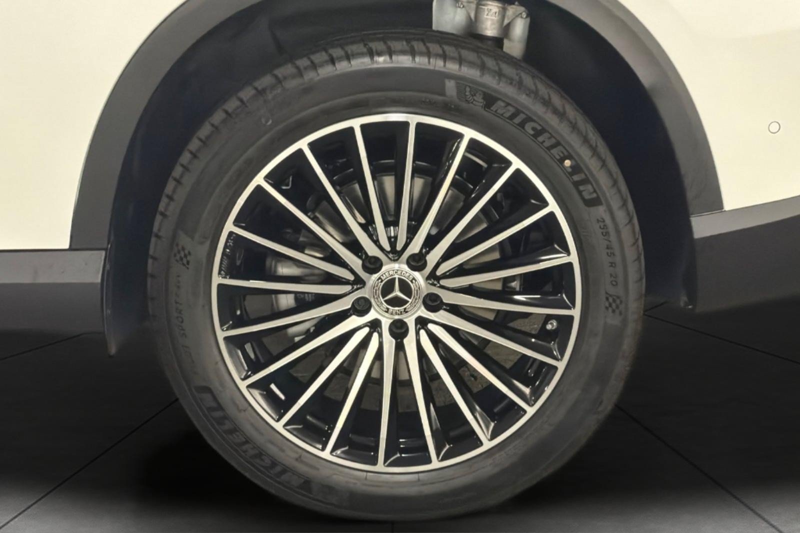 New 2027 Mercedes-Benz GLC 300 image 24