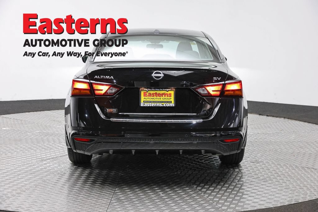 Used 2023 Nissan Altima 2.5 SV FWD image 6