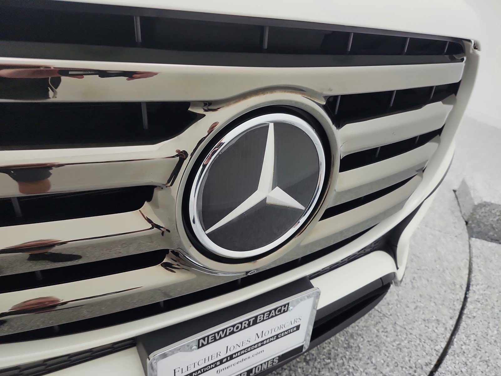 Used 2024 Mercedes-Benz GLS 450 4MATIC image 17