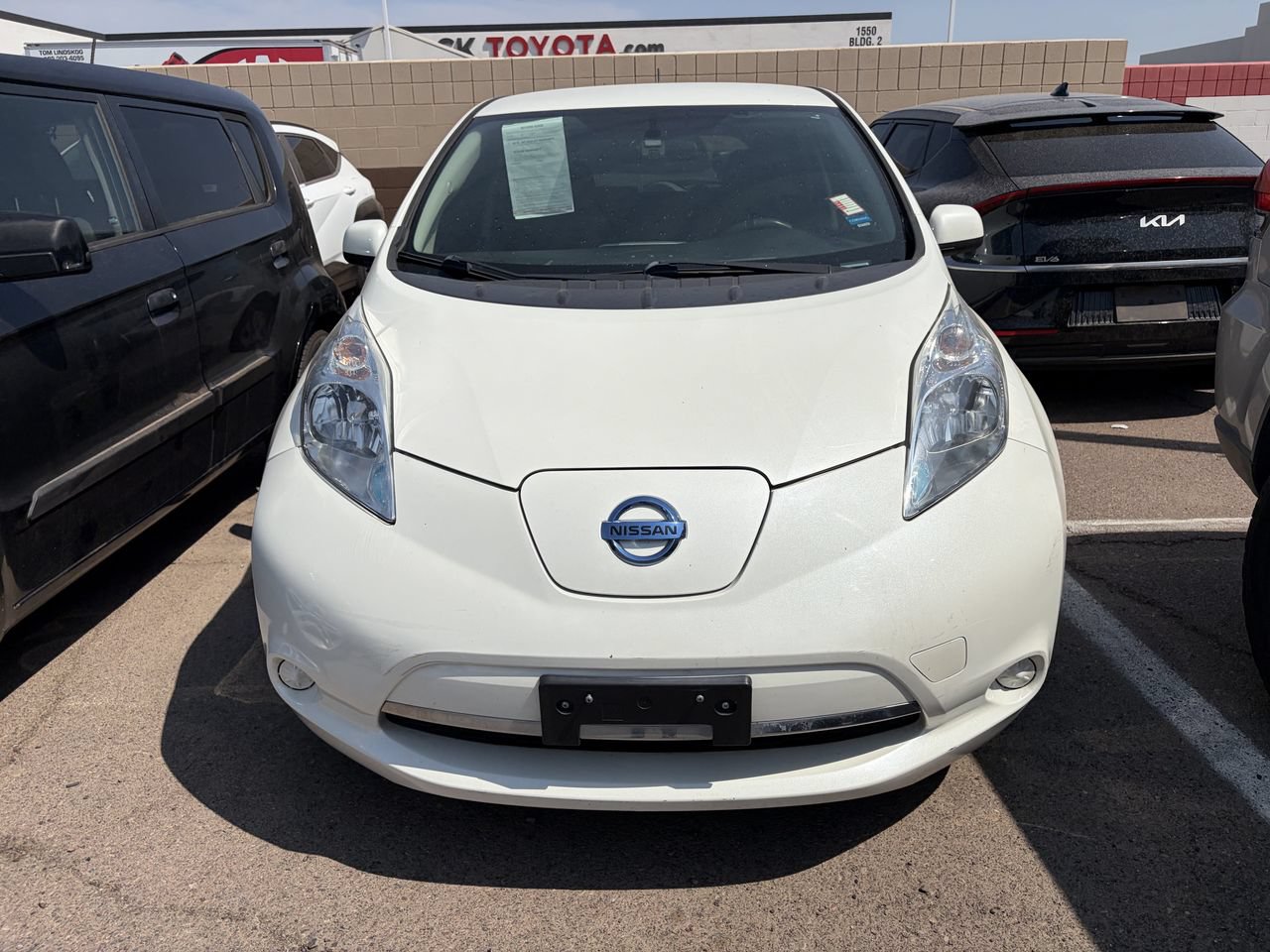 Used 2017 Nissan Leaf S w/ Charge Package FWD image 3
