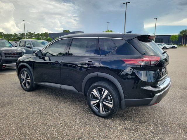 Certified 2024 Nissan Rogue SL w/ SL Premium Package FWD image 5