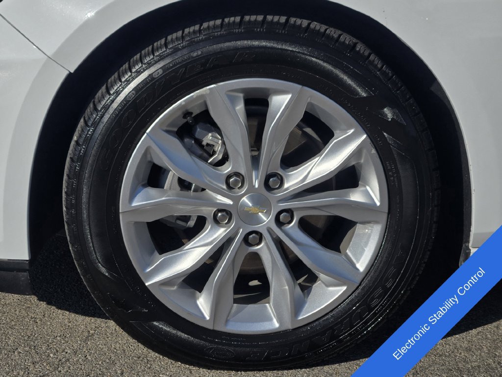 Used 2024 Chevrolet Malibu LT FWD image 14