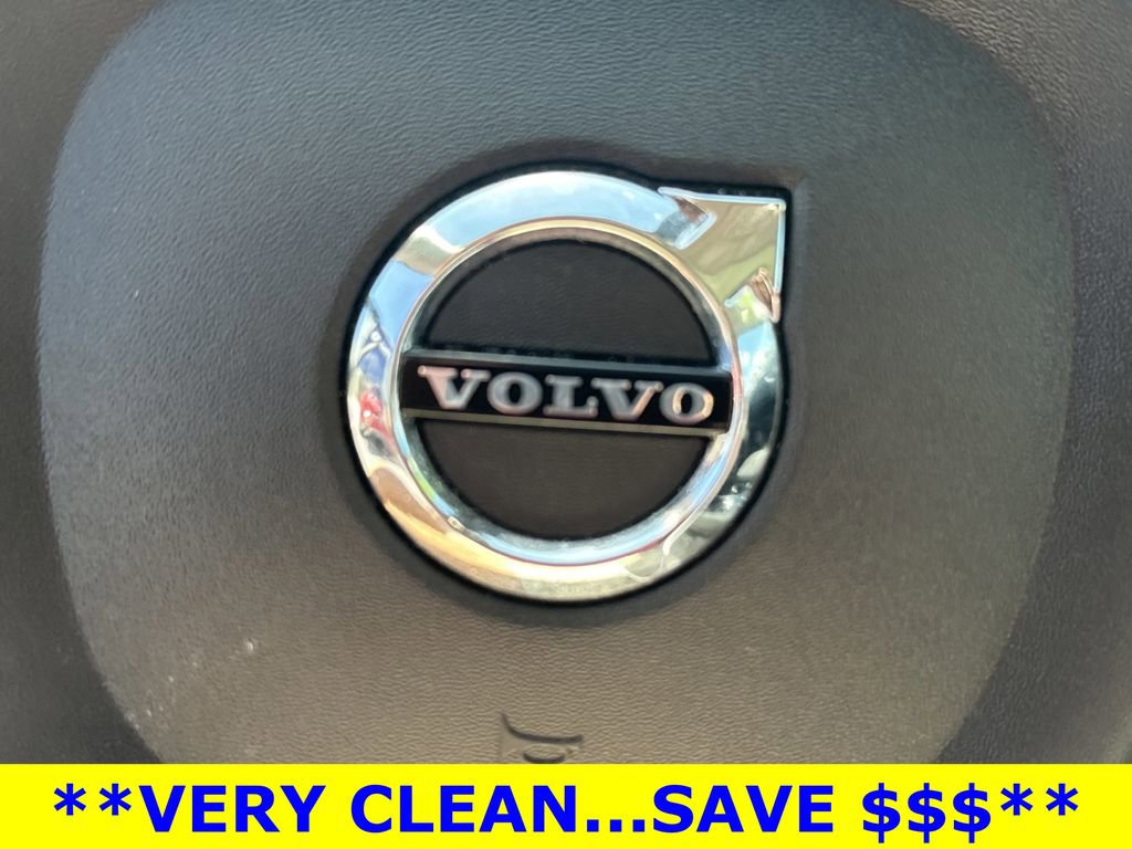 Used 2023 Volvo XC60 B5 Plus image 26