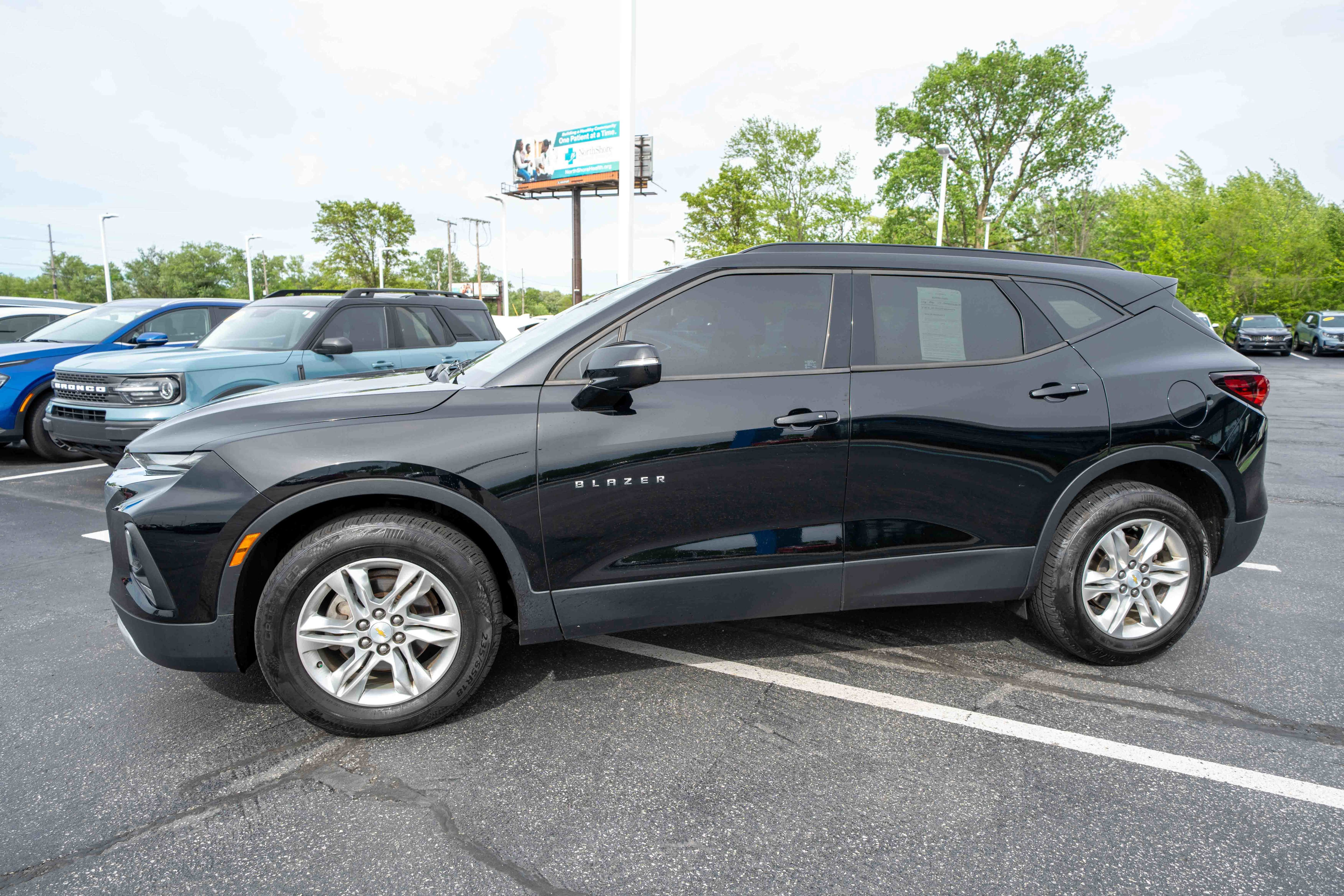 Used 2019 Chevrolet Blazer LT FWD image 3