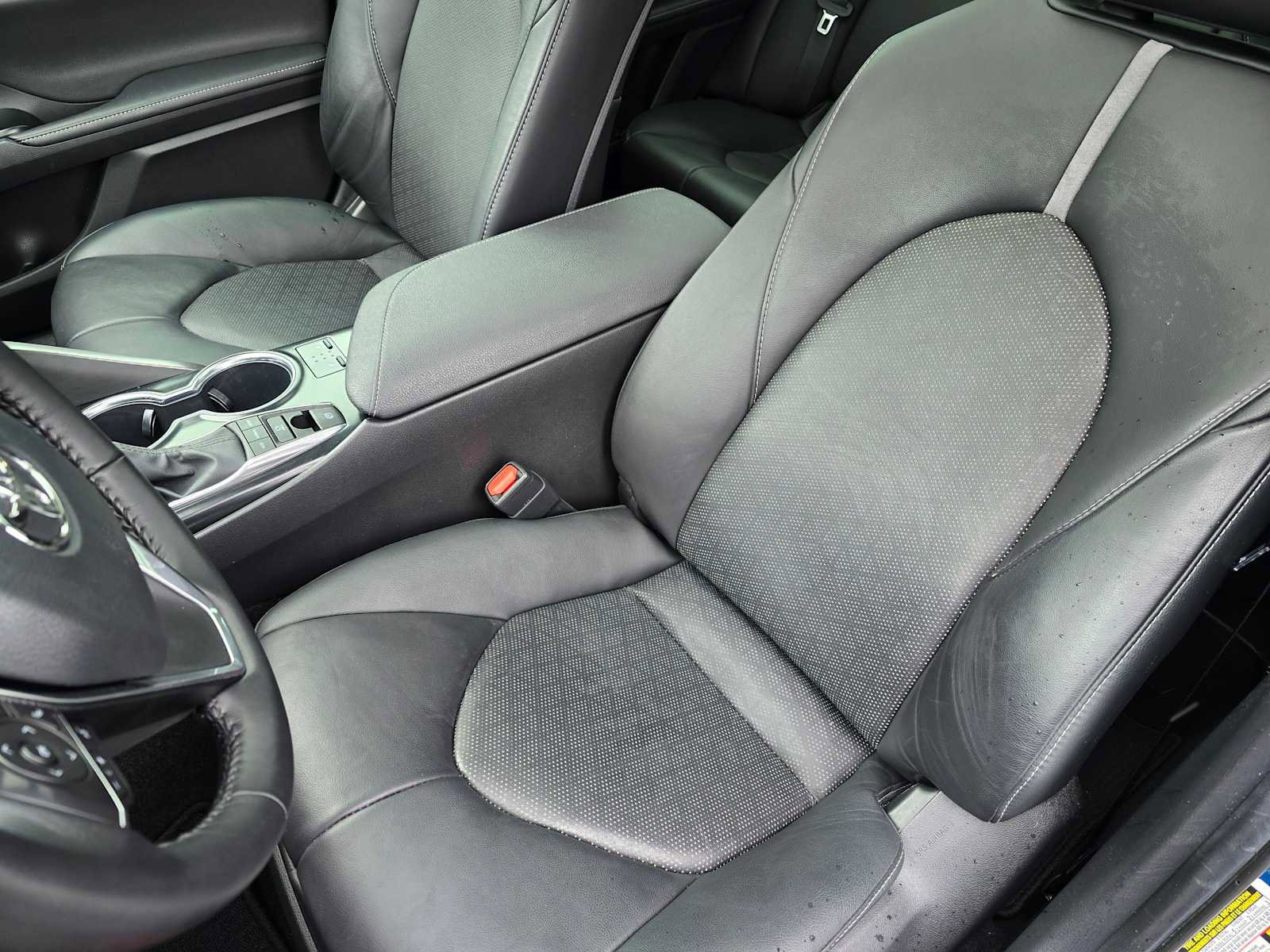 Used 2020 Toyota Camry XSE w/ Carpet Mat Package FWD image 21