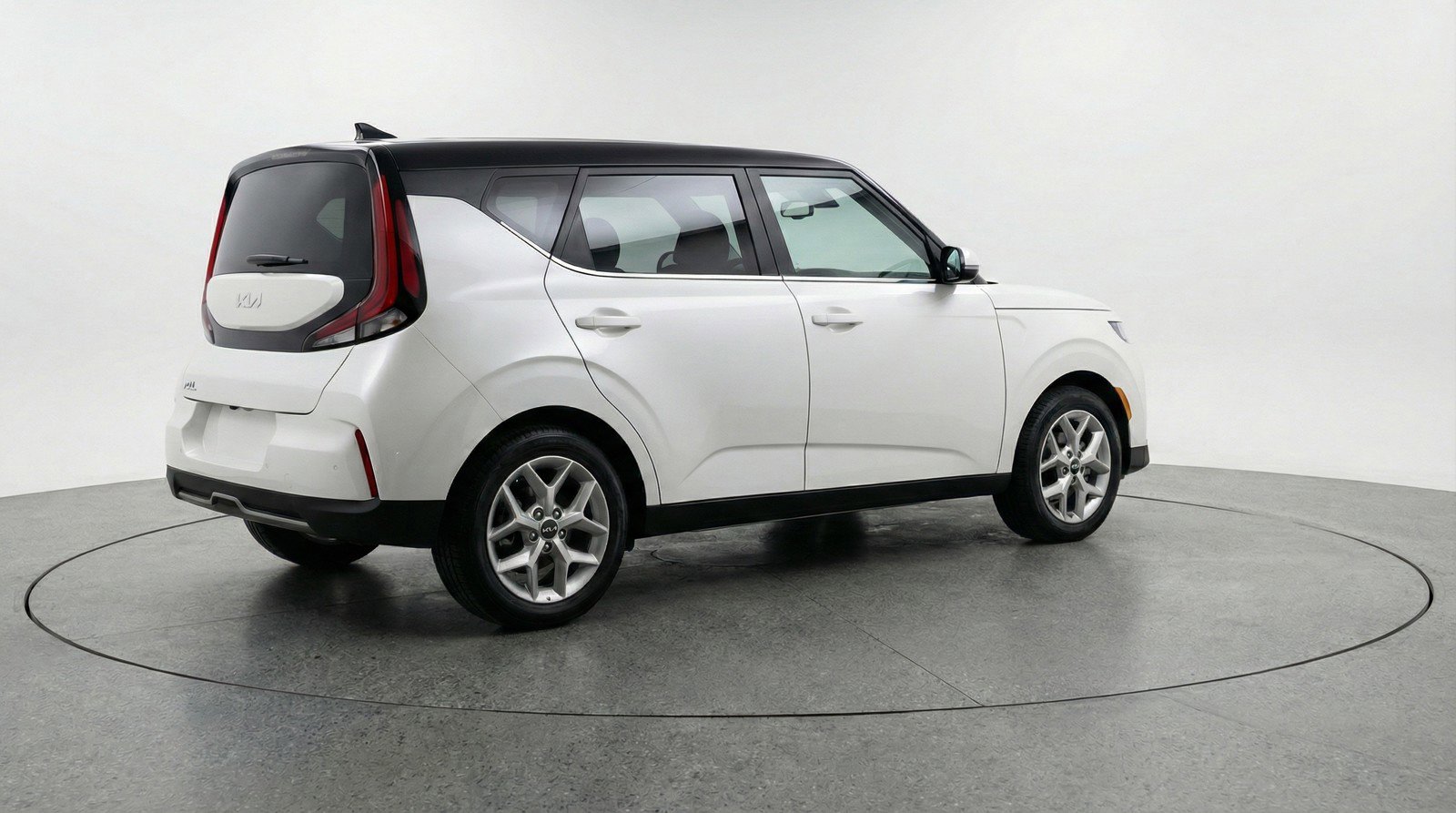 Used 2025 Kia Soul LX w/ LX Technology Package image 9