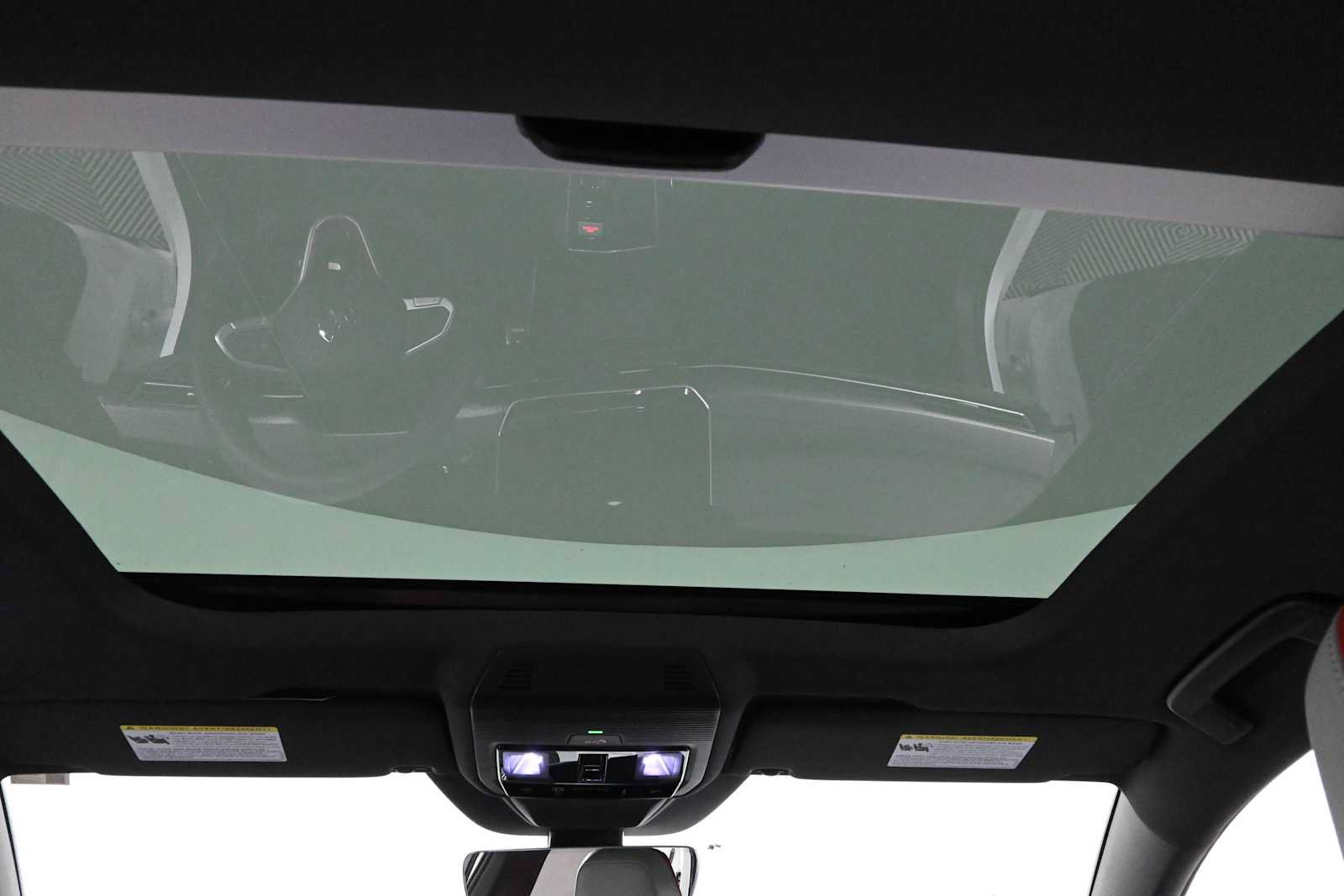 New 2026 Volkswagen GTI SE FWD image 4