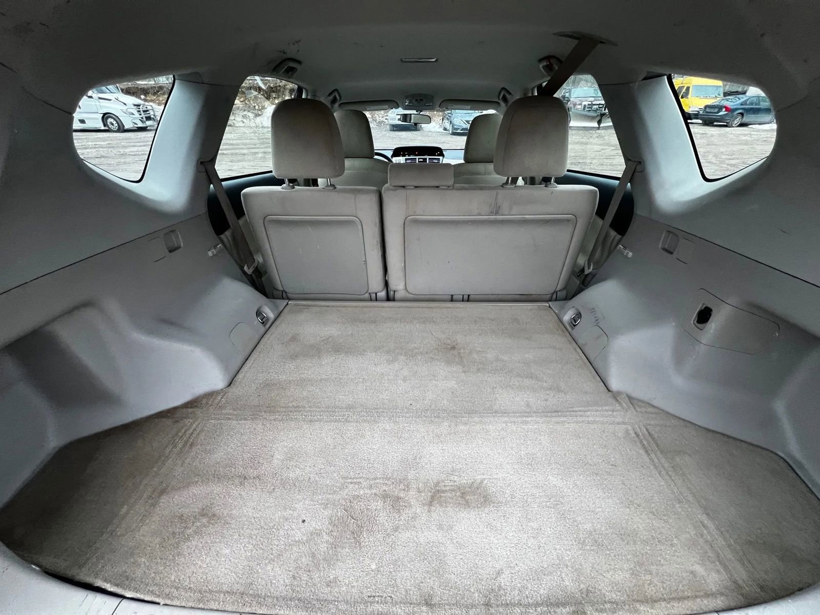 Used 2012 Toyota Prius V Two w/ Preferred Accessory Pkg FWD image 14