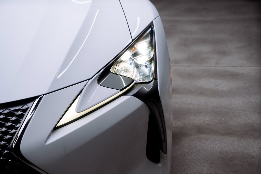 Used 2018 Lexus LC 500 Coupe RWD image 4