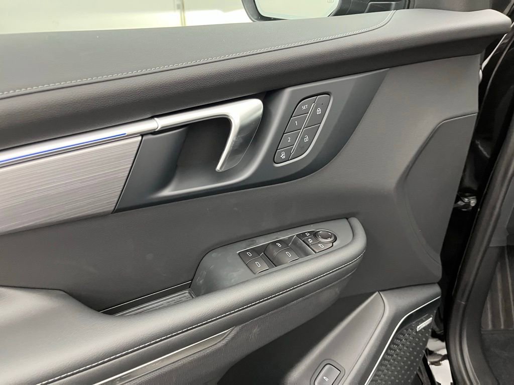 New 2025 Buick Enclave Preferred w/ Power Package image 18