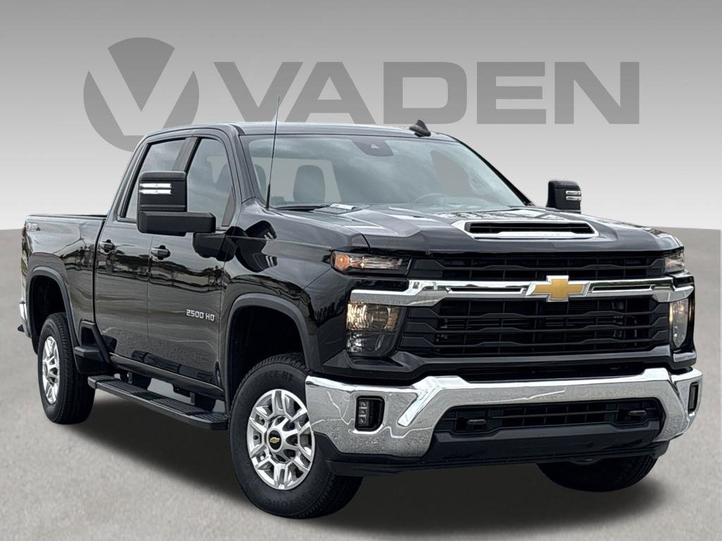 Used 2024 Chevrolet Silverado 2500 LT w/ Convenience Package AWD/4WD image 3