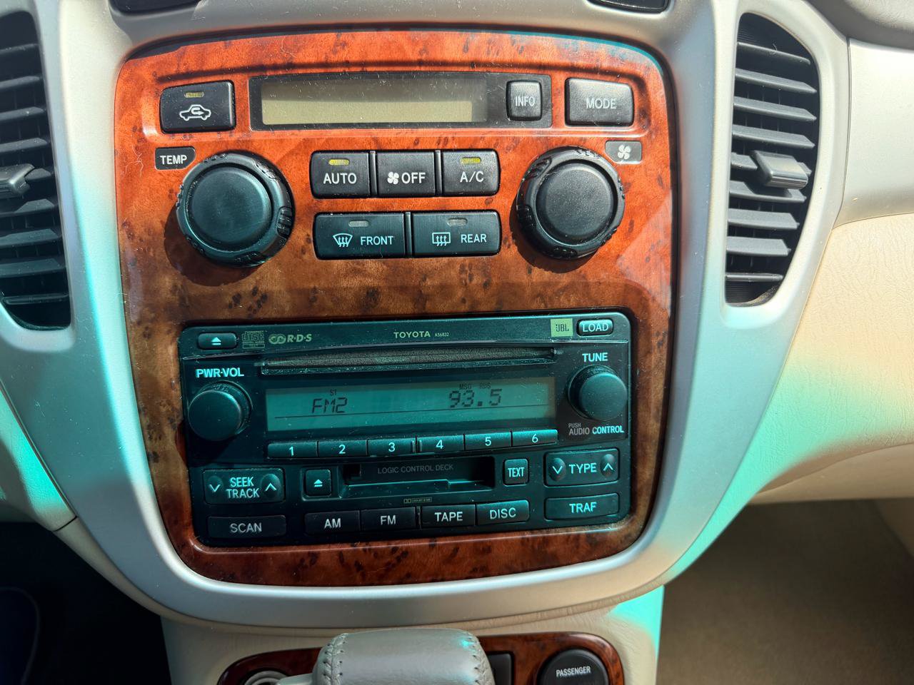 Used 2006 Toyota Highlander Limited AWD/4WD image 22