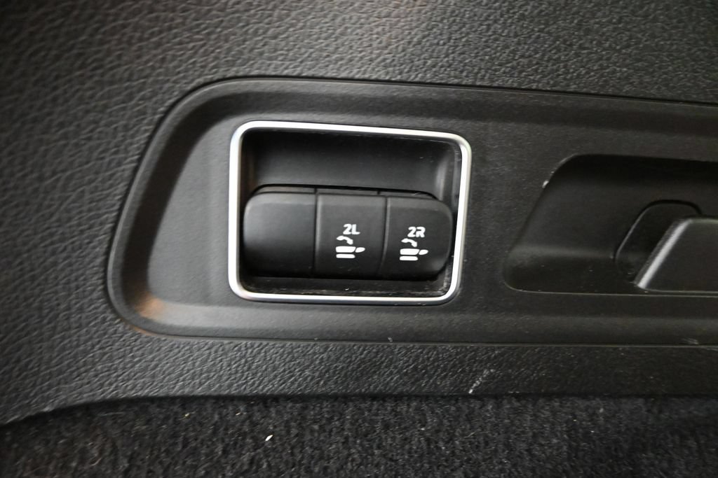 Used 2021 Mercedes-Benz GLS 450 4MATIC image 36