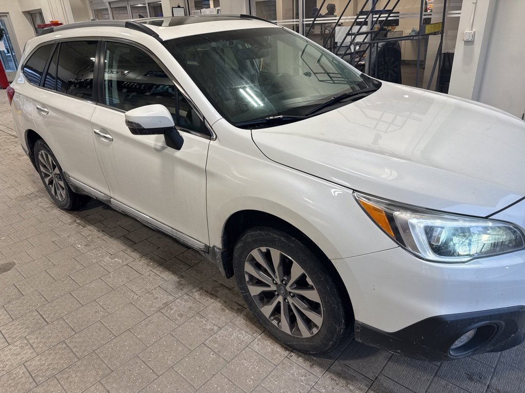 Used 2017 Subaru Outback 2.5i Touring w/ Popular Package #5A image 3