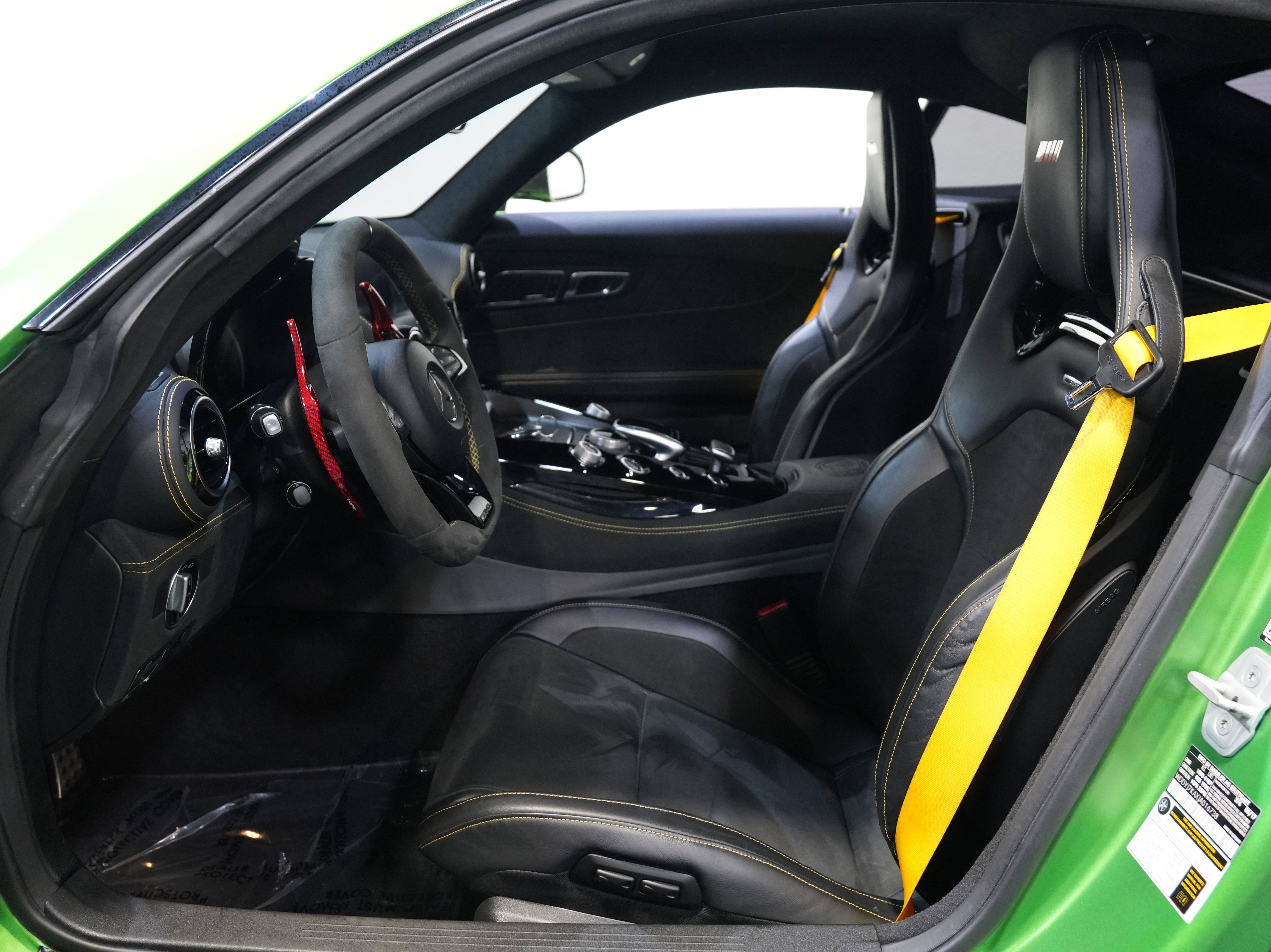 Used 2018 Mercedes-Benz AMG GT R image 28