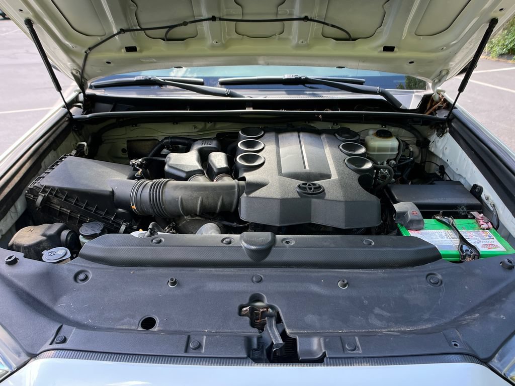 Used 2017 Toyota 4Runner Limited AWD/4WD image 23