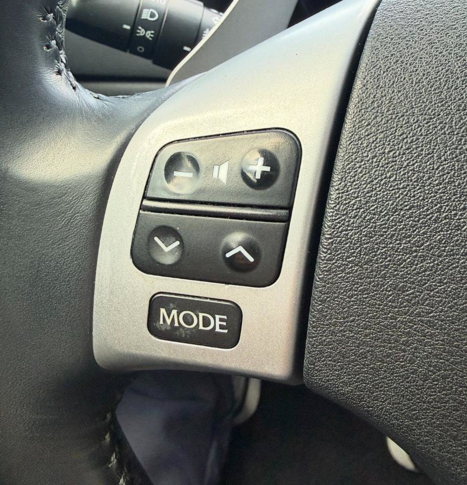 Used 2011 Lexus IS 350C w/ Luxury Pkg RWD image 16
