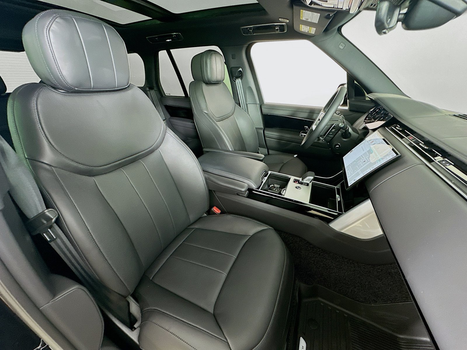 New 2026 Land Rover Range Rover SE AWD/4WD image 45