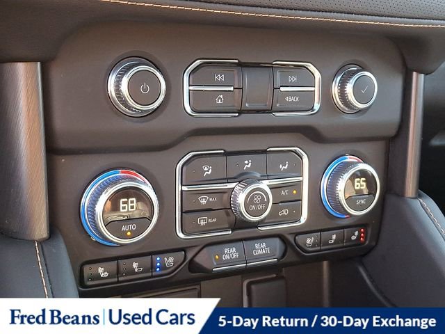 Used 2023 GMC Yukon AT4 AWD/4WD image 25