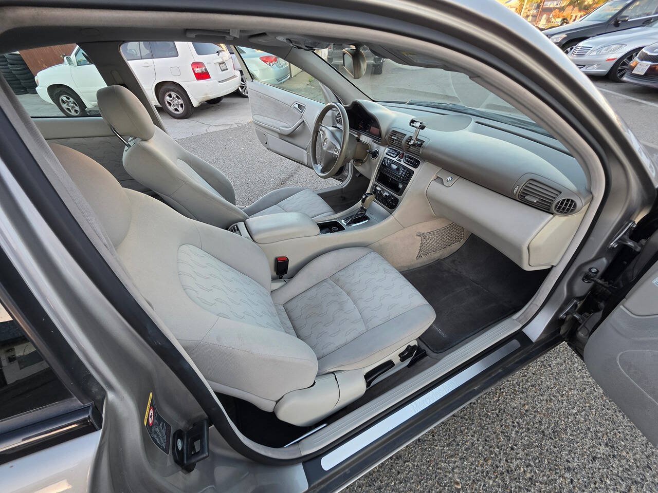 Used 2003 Mercedes-Benz C 230 Coupe image 27