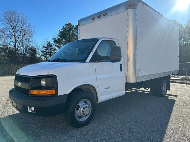 Used 2014 Chevrolet Express 4500 G4500 image 26