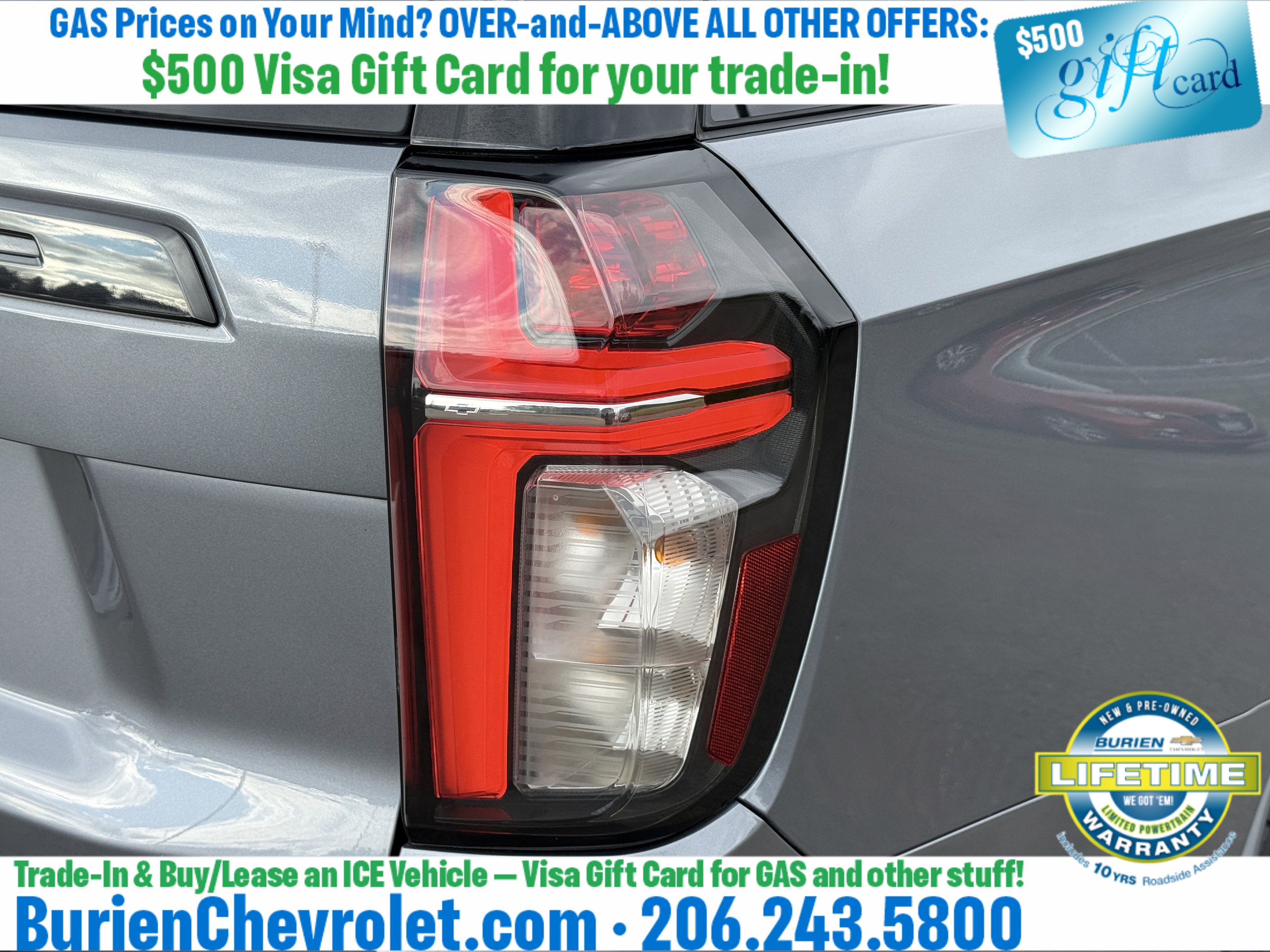 Used 2022 Chevrolet Suburban Z71 w/ Luxury Package AWD/4WD image 40