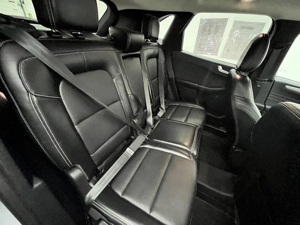 Used 2023 Ford Escape Platinum AWD/4WD image 37