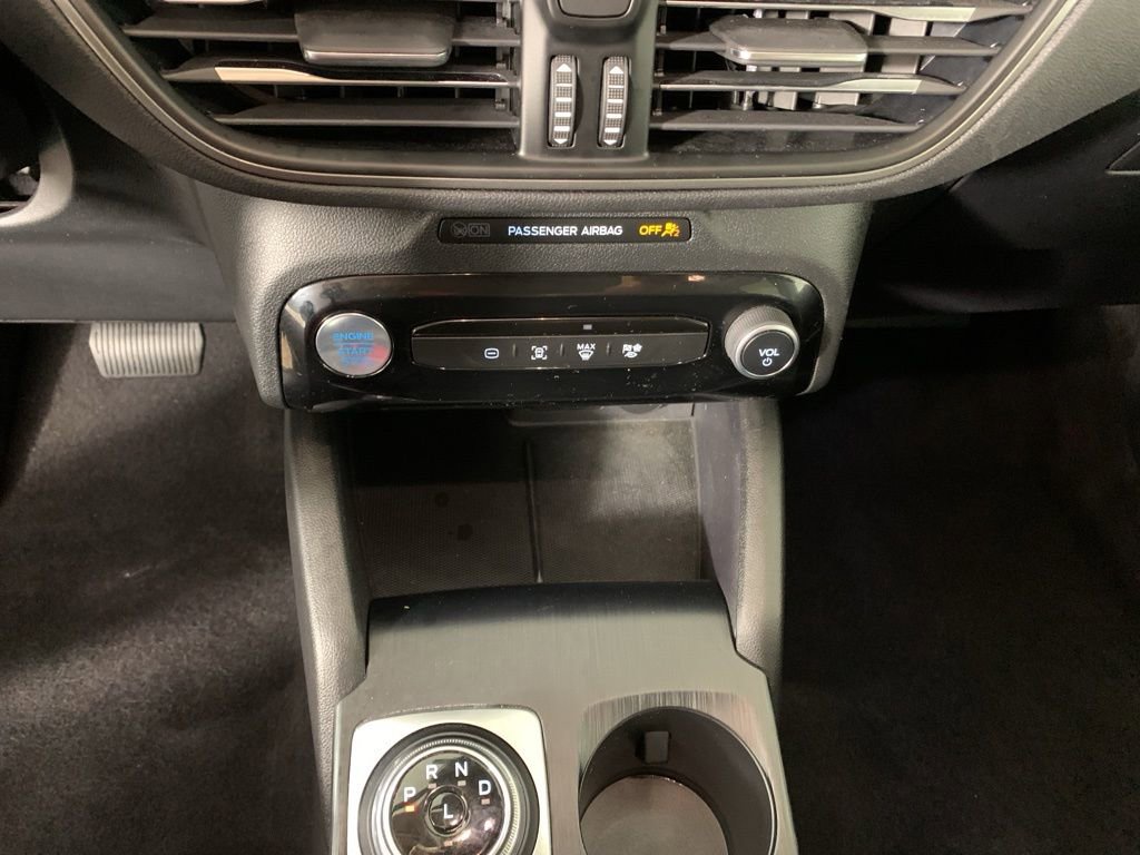 Used 2023 Ford Escape SE image 24