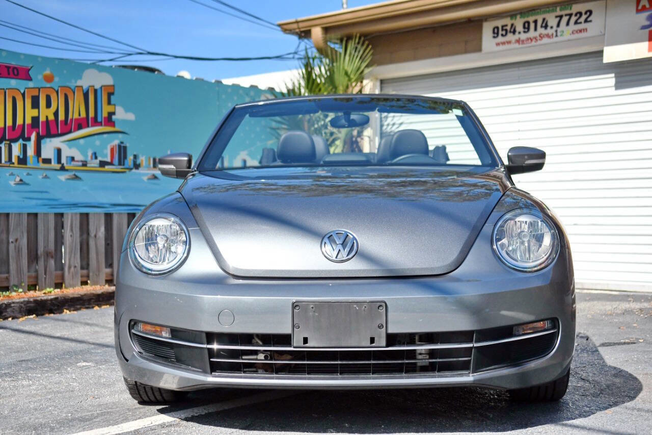 Used 2015 Volkswagen Beetle TDI FWD image 3