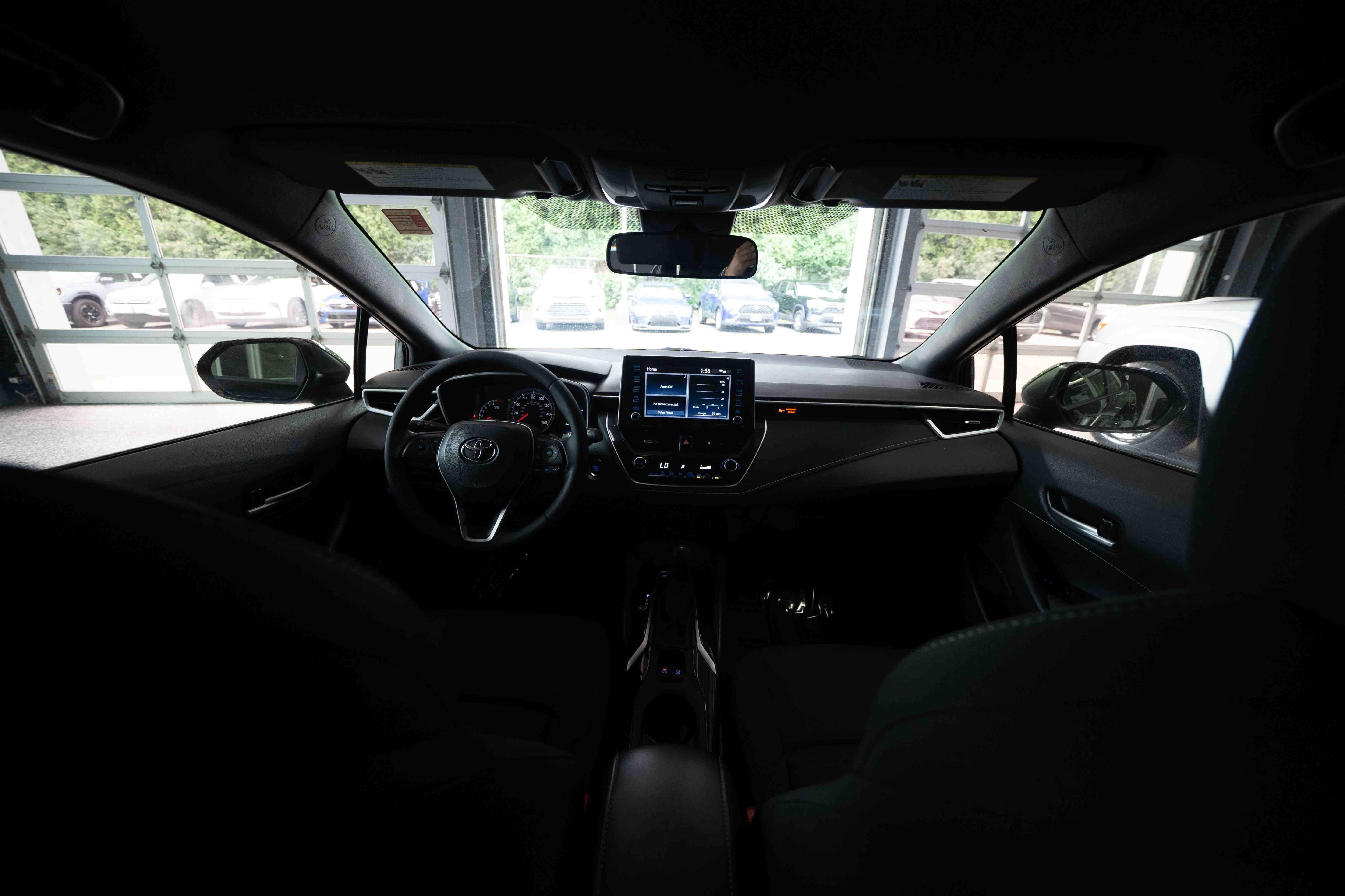 Used 2022 Toyota Corolla SE FWD image 19