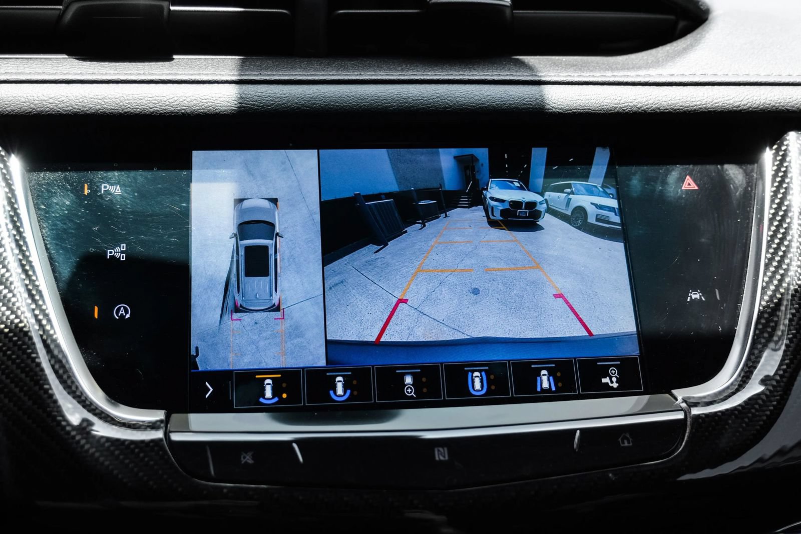 Used 2020 Cadillac XT6 Sport AWD/4WD image 25