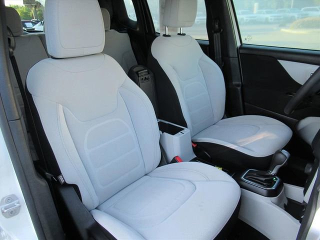 Used 2019 Jeep Renegade Latitude image 7