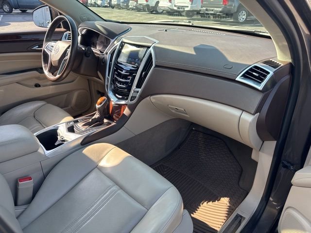 Used 2016 Cadillac SRX Luxury image 25